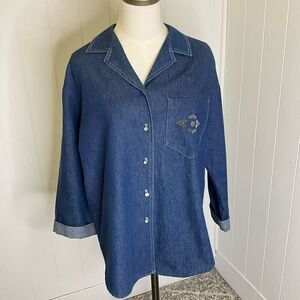 Vintage GW Women's Size 12 Blue Embellished Denim Button Down Shirt Long Sleeve